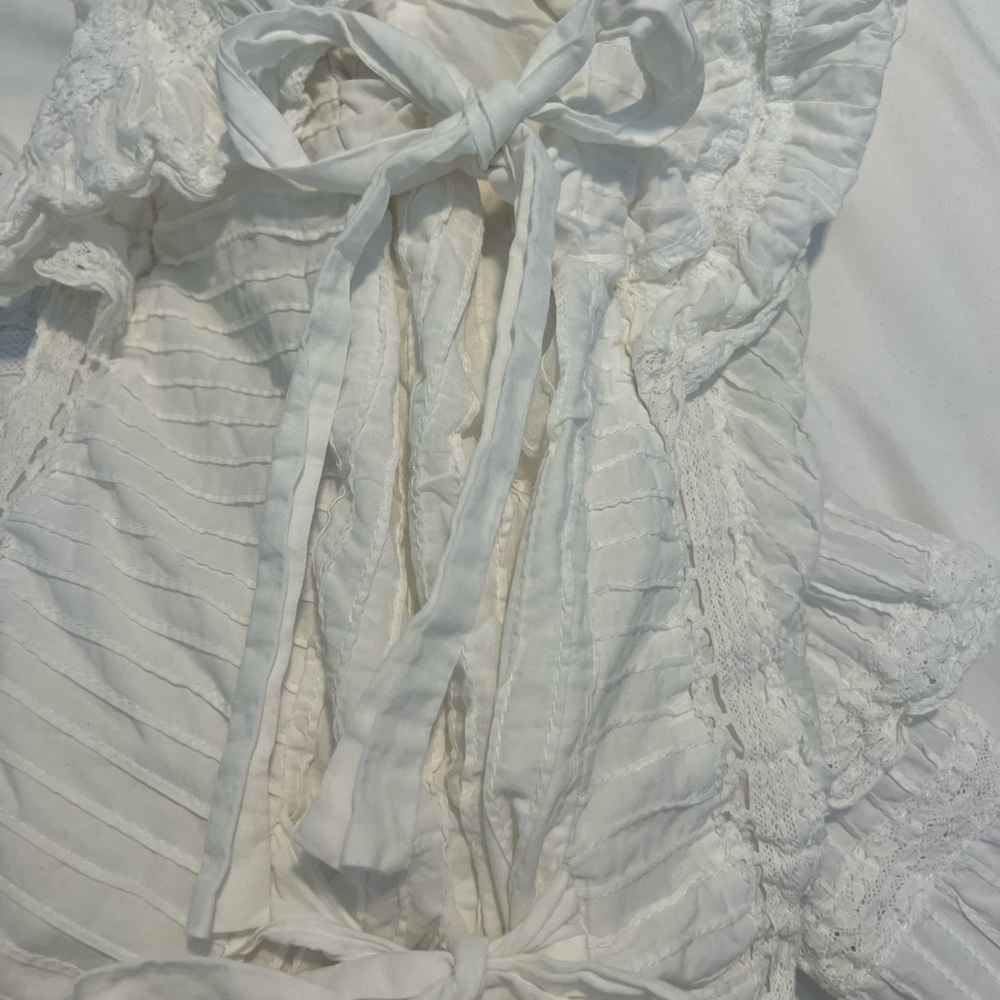White set - Picture 2 of 4